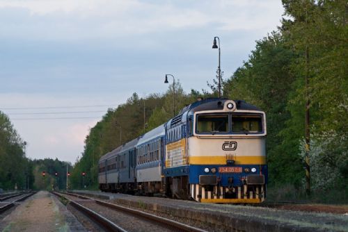 obrázek:Klatovy mají nový bezbariérový terminál, názvy zastávek i jízdní řád