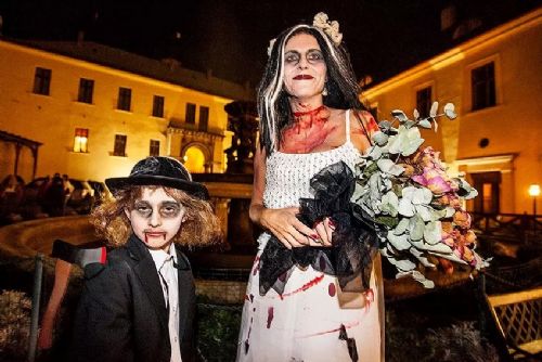 obrázek:Magický Halloween na Zámku Zbiroh - lampionový průvod a soutěž masek