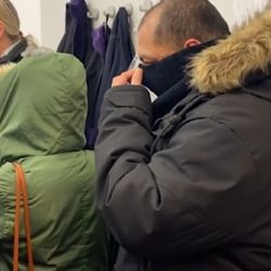 Manželé obviněni z týrání postiženého dítěte