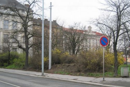 obrázek:Plzeň čekají další zácpy - rekonstrukce ulic u Husova náměstí potrvá až konce roku