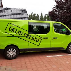 Nastává velký jarní úklid. Plzeňská firma ÚKLID PRESTO nabízí strojové čištění chodeb a garážových stání v bytových domech
