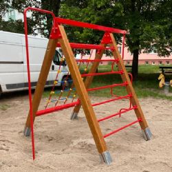 Děti z Lábkovky mají novou prolézačku