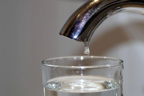 obrázek:Plzeňské vodné a stočné podraží, ale zůstává mezi nejlevnějšími