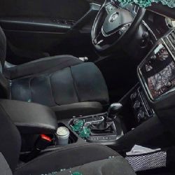 Na Borech řádí vandal, poškozuje zaparkovaná auta