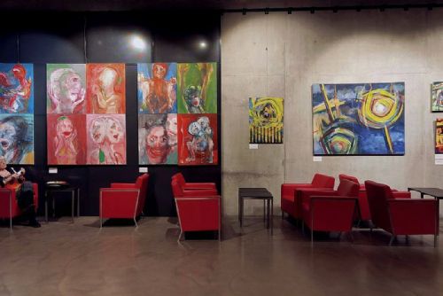 obrázek:Plzeňský salón 2025 obsadil Novou scénu Divadla J. K. Tyla